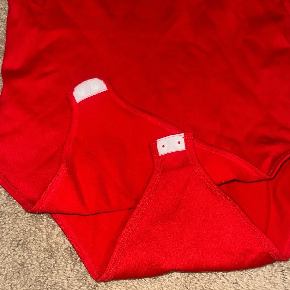 Woman’s red bodysuit - Picture 3 of 3